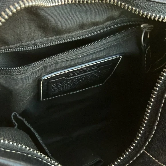 Coach black leather sm/med shoulder bag Serial no G05D-1453 - Picture 8 of 17